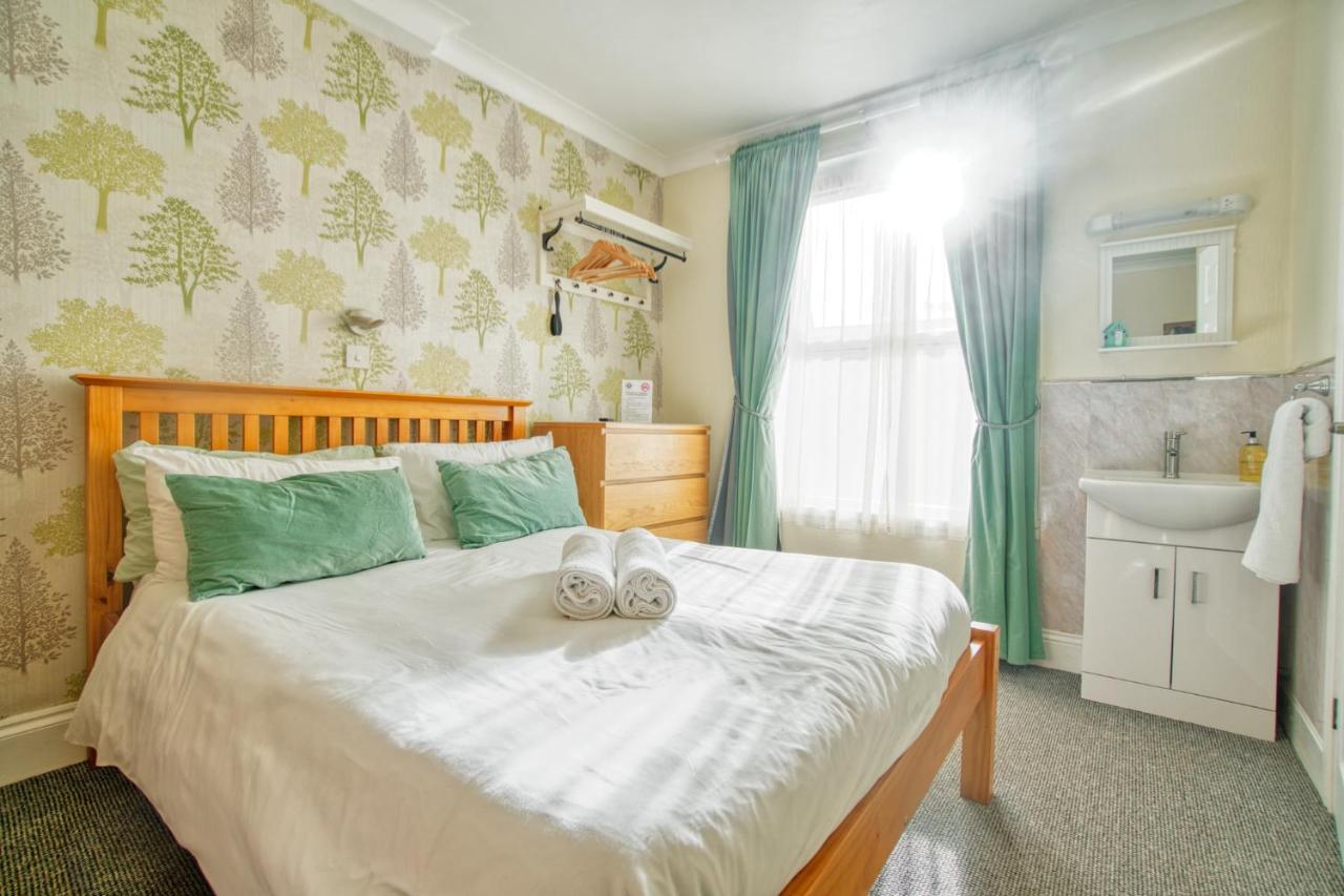 St Weonards Bed and Breakfast Paignton Εξωτερικό φωτογραφία